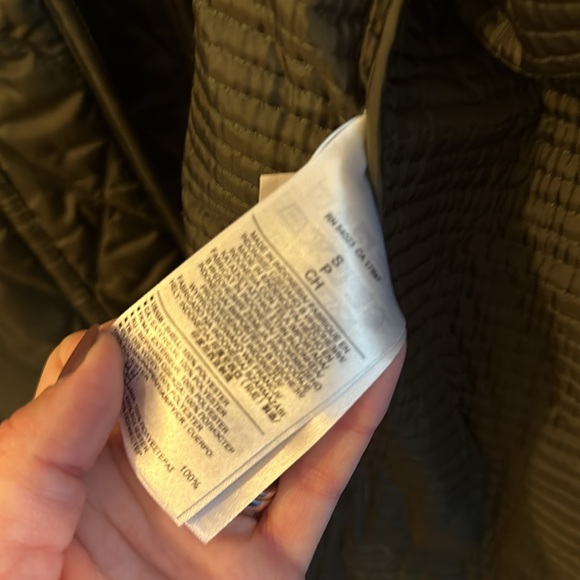Banana Republic Army Olive Green Nylon Quilted Jacket Size Small 🍃 Sold out - Picture 4 of 5